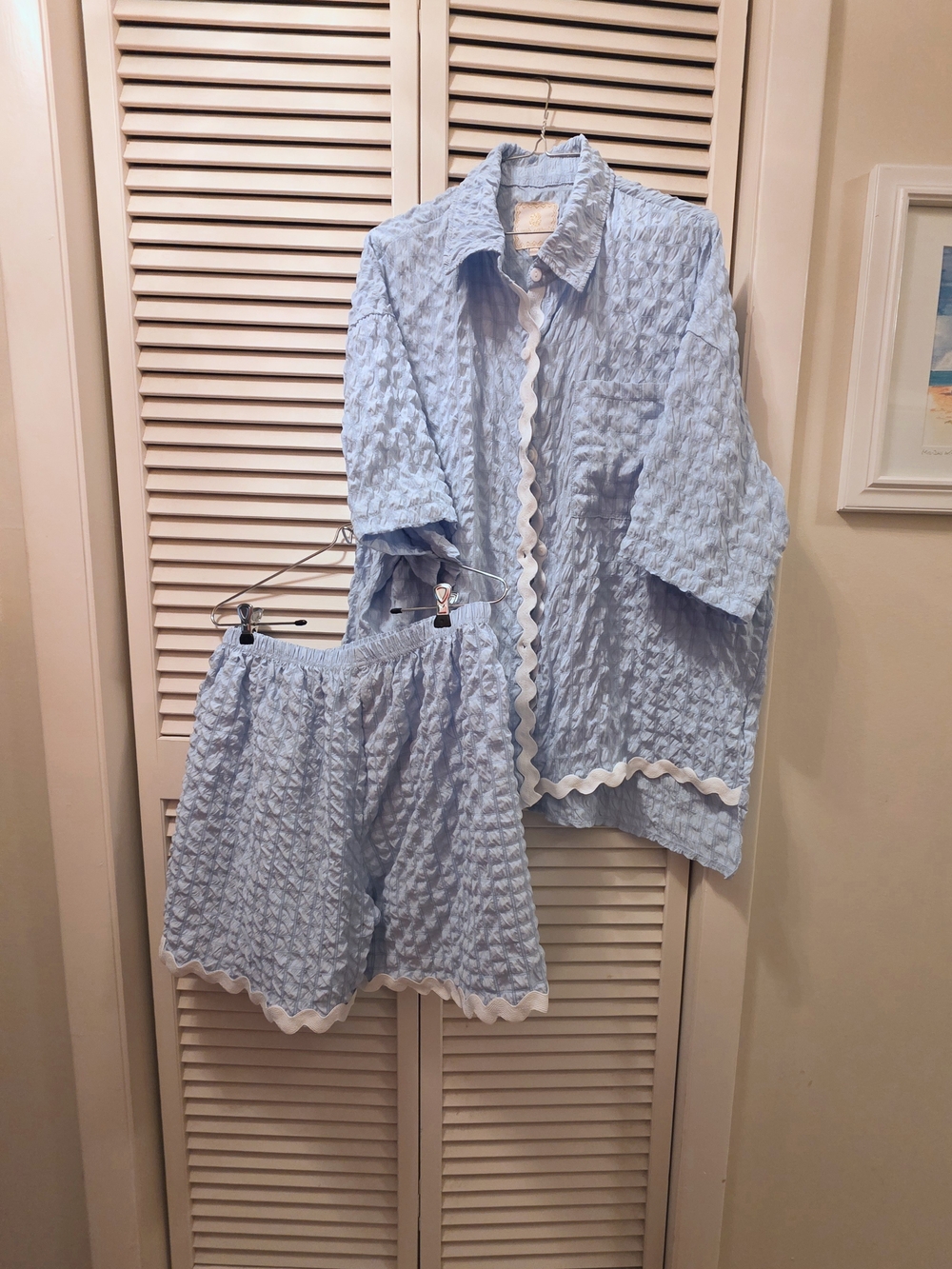 Simply Southern Light Blue Seersucker Pajama Set with White Trim Xl